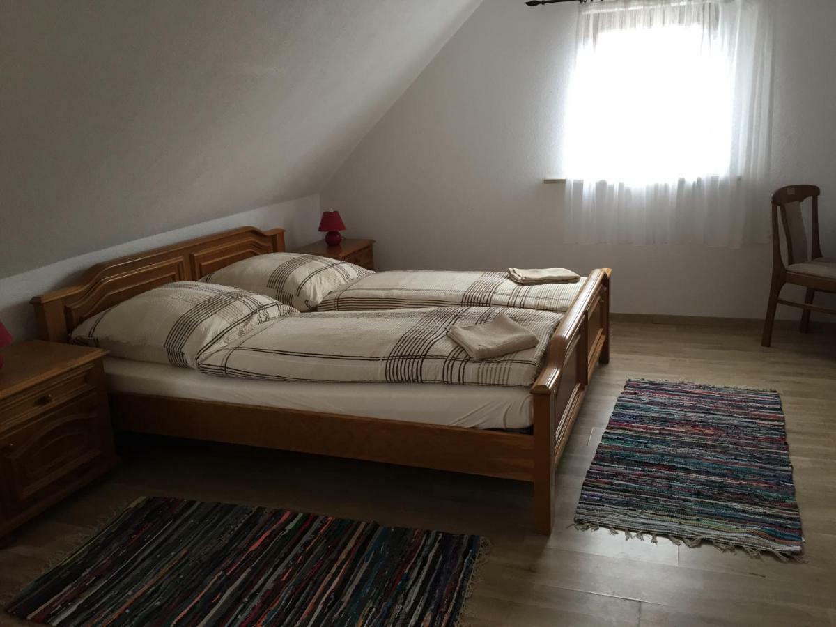 Gasthof Roessle Ochsenwang Bissingen an der Teck Zewnętrze zdjęcie